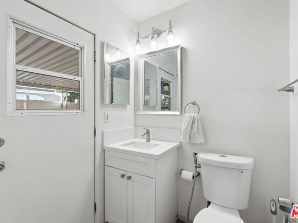 10401 Amigo Avenue, Porter Ranch CA 91326