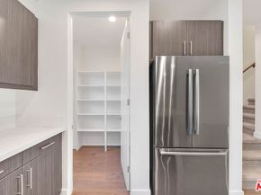 6910 N Tierno Lane, Los Angeles CA 90038