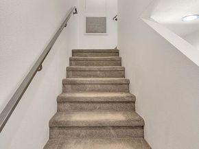 6910 N Tierno Lane, Los Angeles CA 90038