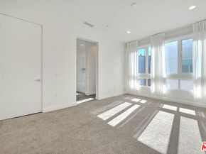 6910 N Tierno Lane, Los Angeles CA 90038