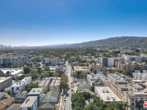 6910 N Tierno Lane, Los Angeles CA 90038