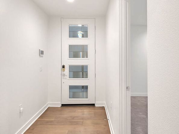 6910 N Tierno Lane, Los Angeles CA 90038