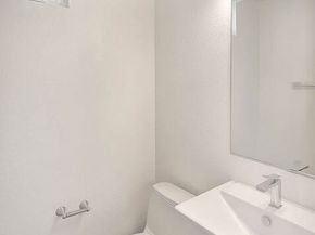 6910 N Tierno Lane, Los Angeles CA 90038