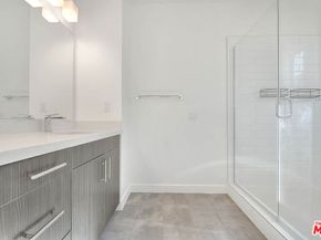 6910 N Tierno Lane, Los Angeles CA 90038