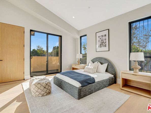 5935 Yarmouth Avenue, Encino CA 91316