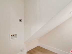 5935 Yarmouth Avenue, Encino CA 91316