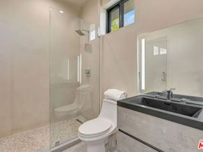 5935 Yarmouth Avenue, Encino CA 91316