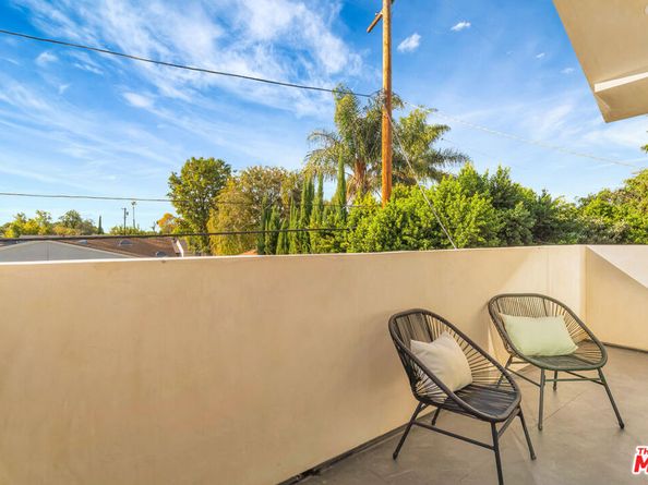 5935 Yarmouth Avenue, Encino CA 91316