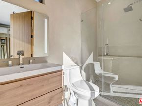 5935 Yarmouth Avenue, Encino CA 91316