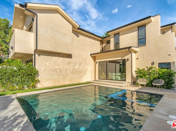 5935 Yarmouth Avenue, Encino CA 91316