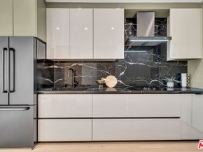 5935 Yarmouth Avenue, Encino CA 91316