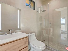 5935 Yarmouth Avenue, Encino CA 91316