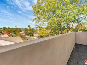 5935 Yarmouth Avenue, Encino CA 91316