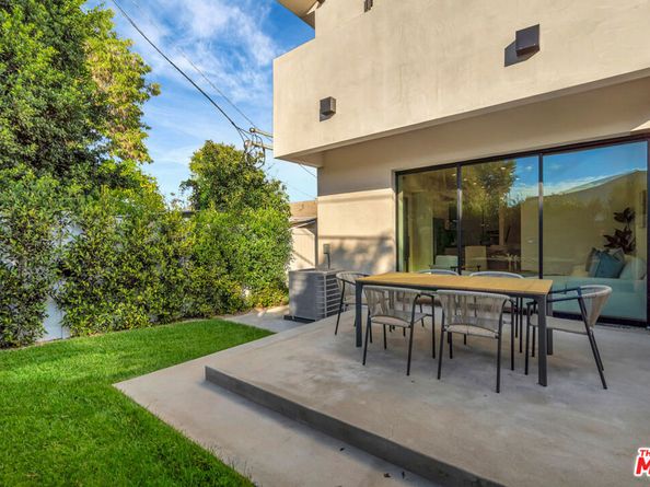 5935 Yarmouth Avenue, Encino CA 91316