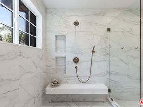 908 Rosecrans Avenue, Manhattan Beach CA 90266