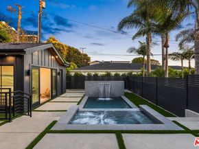 908 Rosecrans Avenue, Manhattan Beach CA 90266