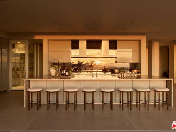 1615 Blue Jay Way, West Hollywood CA 90069