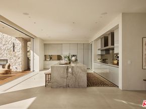 1615 Blue Jay Way, West Hollywood CA 90069