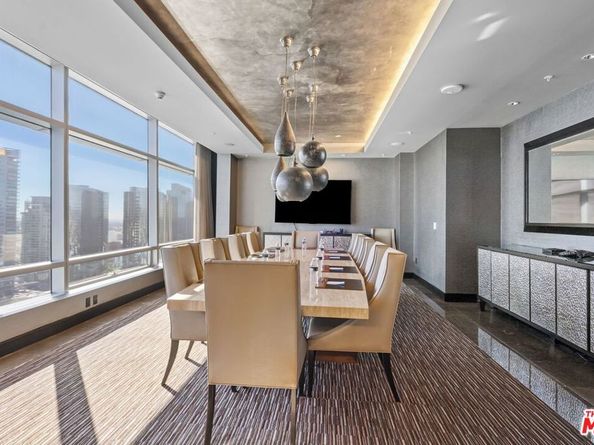 900 W Olympic Boulevard 31C, Los Angeles CA 90015