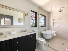 1284 S Orange Drive, Los Angeles CA 90019