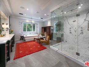 2333 Mandeville Canyon Road, Los Angeles CA 90049