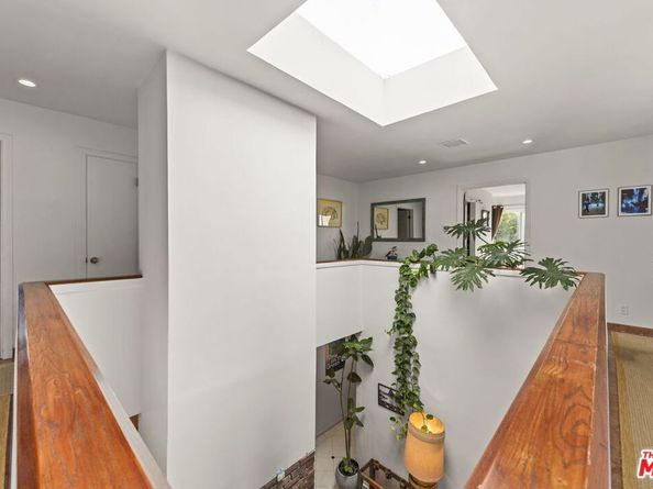 1508 Harvard Street B, Santa Monica CA 90404