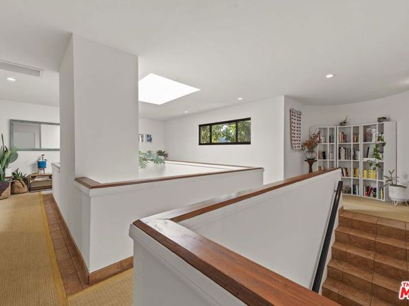 1508 Harvard Street B, Santa Monica CA 90404