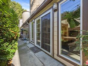 1508 Harvard Street B, Santa Monica CA 90404