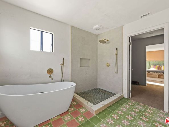 1508 Harvard Street B, Santa Monica CA 90404