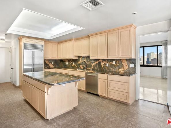 10560 Wilshire Boulevard 1806, Los Angeles CA 90024