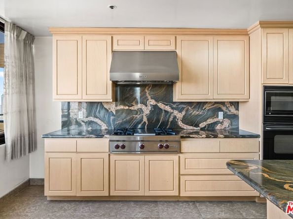 10560 Wilshire Boulevard 1806, Los Angeles CA 90024