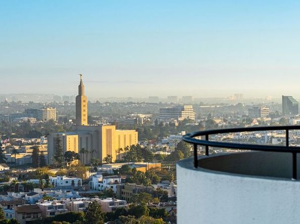 10560 Wilshire Boulevard 1806, Los Angeles CA 90024