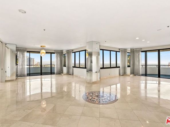 10560 Wilshire Boulevard 1806, Los Angeles CA 90024