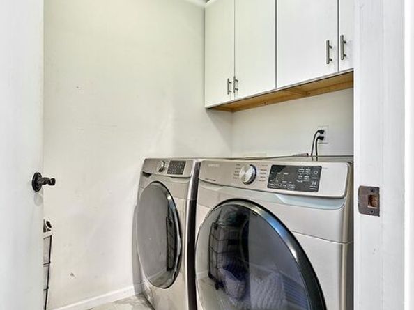 871 Crenshaw Boulevard 305, Los Angeles CA 90005