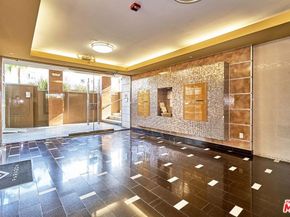 871 Crenshaw Boulevard 305, Los Angeles CA 90005