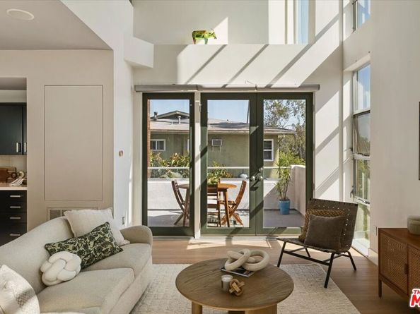 3345 1/2 Rowena Avenue, Los Angeles CA 90027