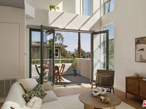 3345 1/2 Rowena Avenue, Los Angeles CA 90027
