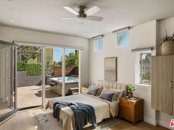 3345 1/2 Rowena Avenue, Los Angeles CA 90027