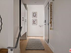 3345 1/2 Rowena Avenue, Los Angeles CA 90027