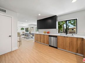 1624 N Normandie Avenue B, Los Angeles CA 90027