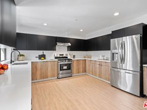 1624 N Normandie Avenue B, Los Angeles CA 90027