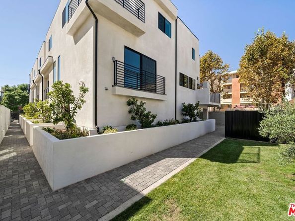 1624 N Normandie Avenue B, Los Angeles CA 90027
