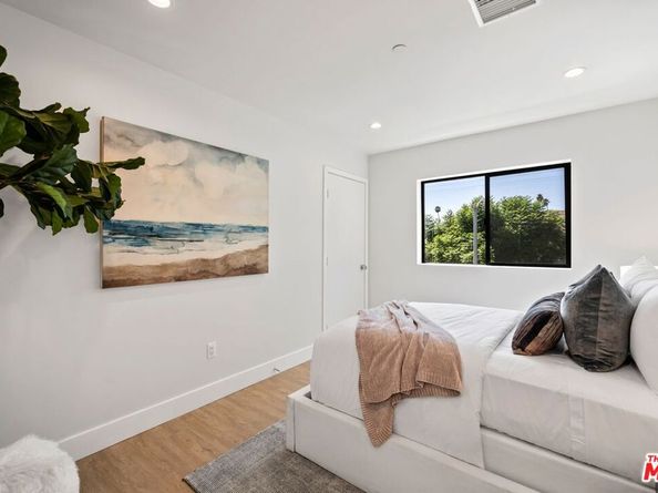 1624 N Normandie Avenue B, Los Angeles CA 90027