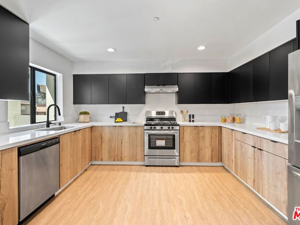 1624 N Normandie Avenue B, Los Angeles CA 90027
