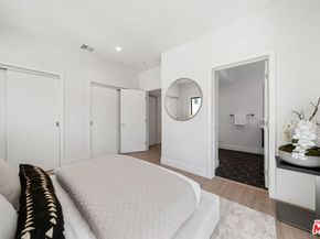1624 N Normandie Avenue B, Los Angeles CA 90027