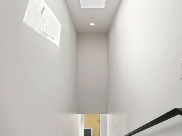 1624 N Normandie Avenue B, Los Angeles CA 90027