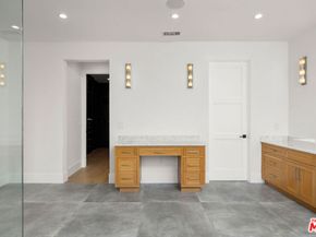 444 N Laurel Avenue, Los Angeles CA 90048