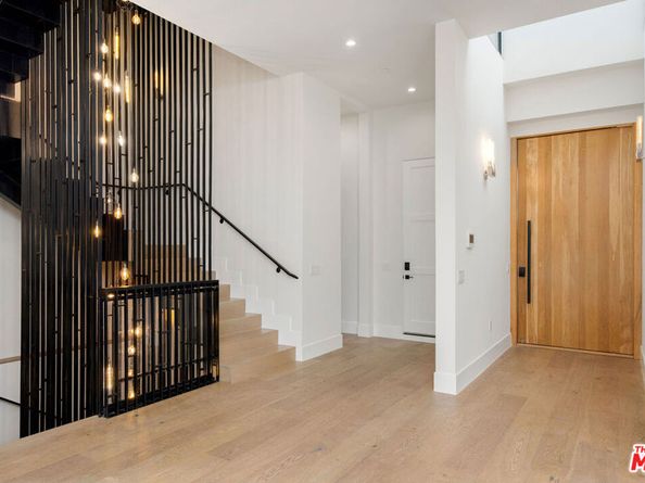 444 N Laurel Avenue, Los Angeles CA 90048