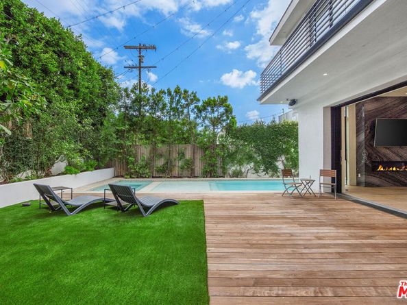 444 N Laurel Avenue, Los Angeles CA 90048