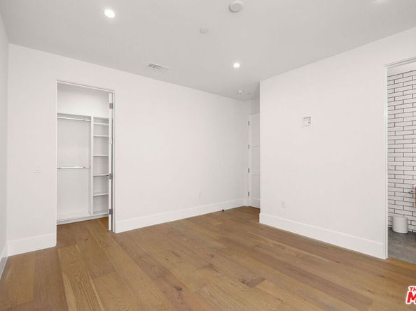 444 N Laurel Avenue, Los Angeles CA 90048